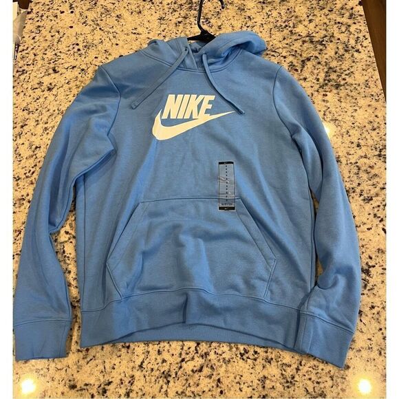Nike Sportswear Club Fleece Hoodie - Picture 2 of 5